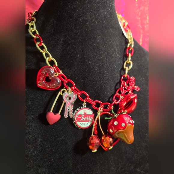 Betsey Johnson Love Spell Charm Statement Necklace and Earrings set! NWT - Picture 7 of 12